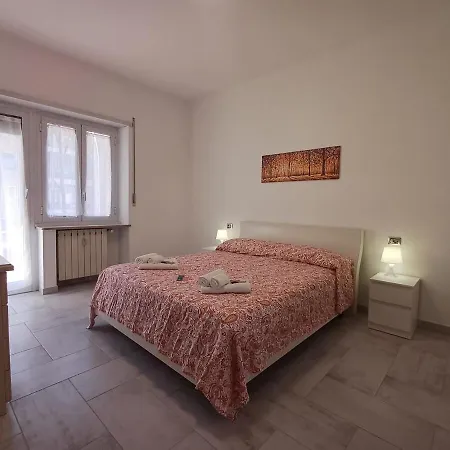 Alessia C Locazione Turistica Appartamento *